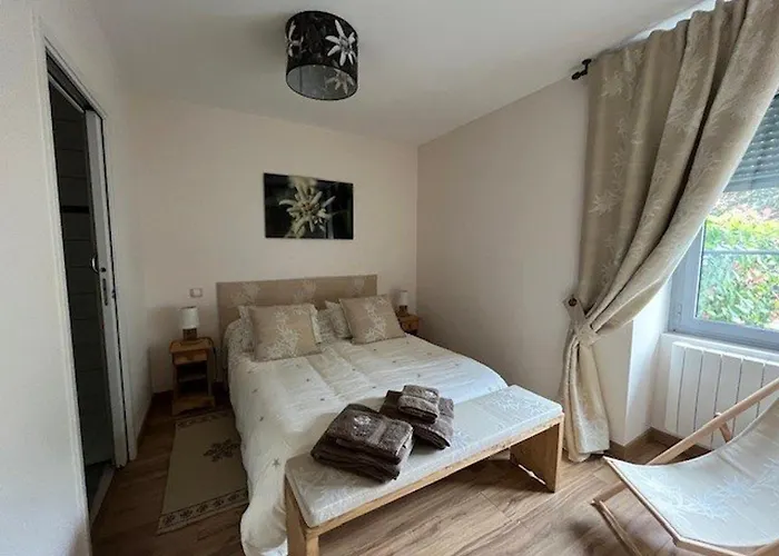 Elegant Au Centre De Avec Terrasse - Fr-1-812-51 아파트