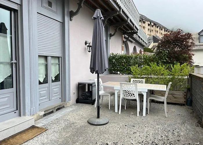 Elegant Au Centre De Avec Terrasse - Fr-1-812-51