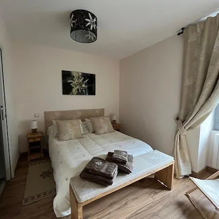 élégant Au Centre De Avec Terrasse - Fr-1-812-51 Appartement