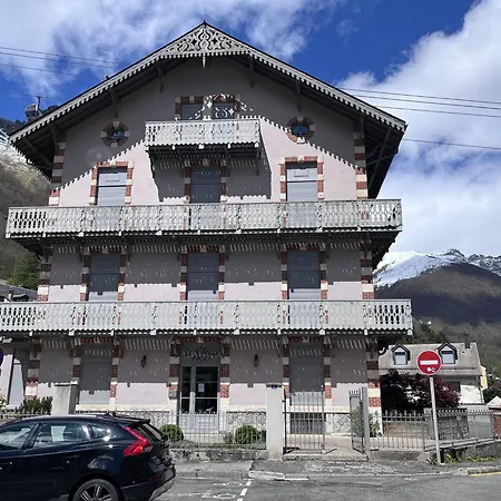 Apartment Elegant Au Centre De Avec Terrasse - Fr-1-812-51 Cauterets